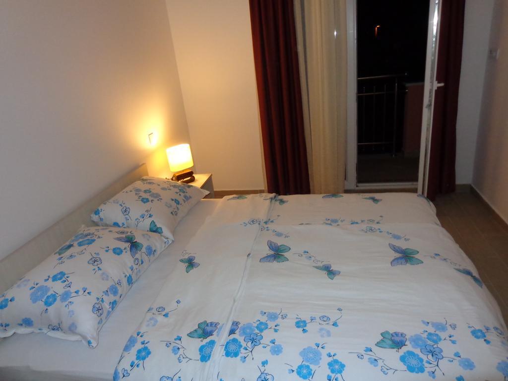 Villa Palas Apartments Rogoznica  Cameră foto