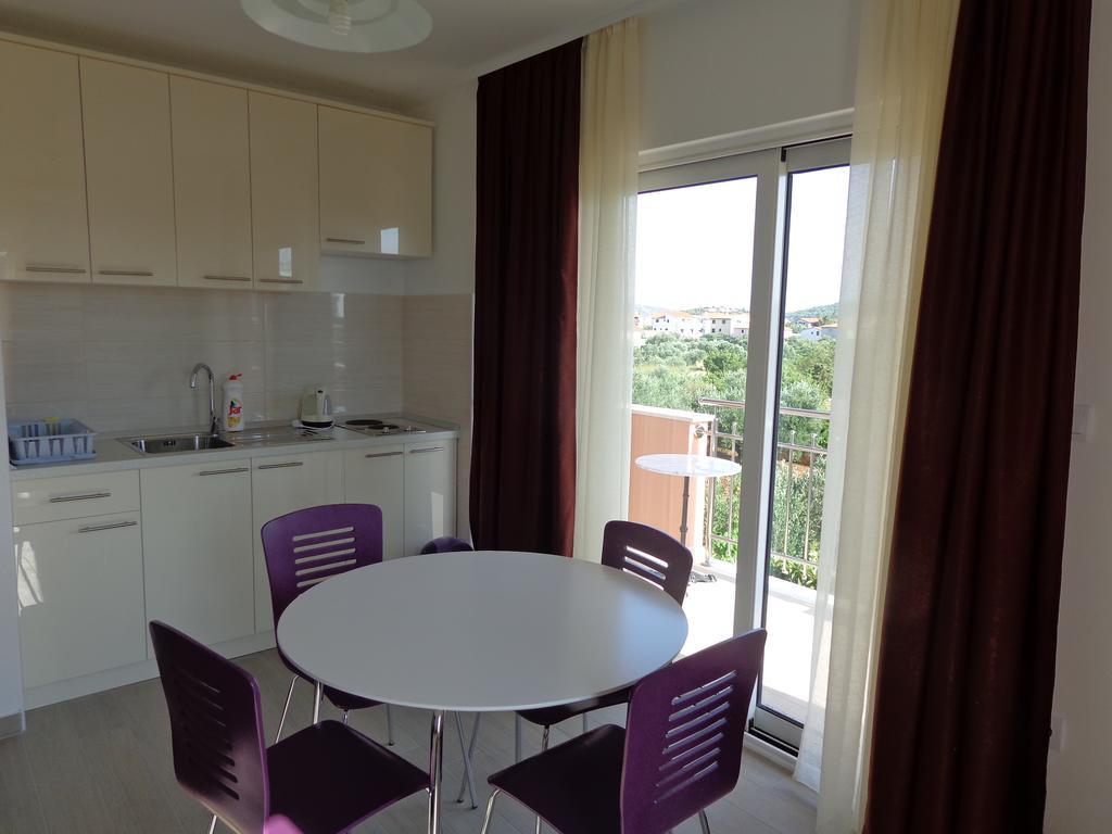 Villa Palas Apartments Rogoznica  Cameră foto