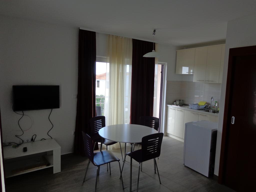 Villa Palas Apartments Rogoznica  Cameră foto