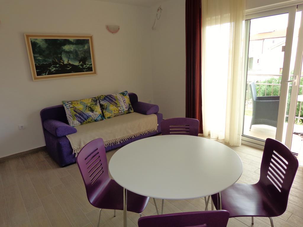 Villa Palas Apartments Rogoznica  Cameră foto